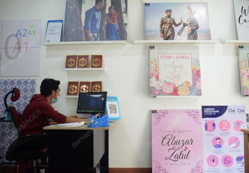 AZRI CHE MUKHTAR