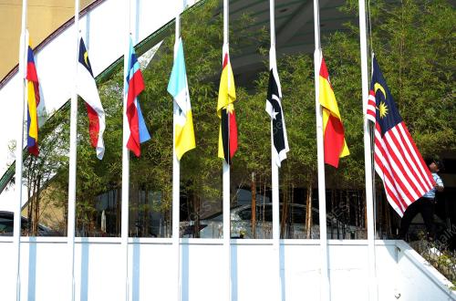 PH02_19072014_BENDERA