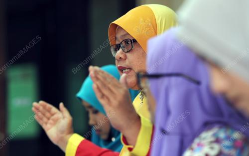 PH02_19092016_PENGASUH