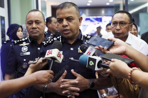 DATUK SERI AYOB KHAN MYDIN PITCHAY