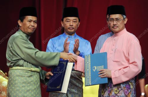 PH02_20052015_TENGKU_MAHKOTA
