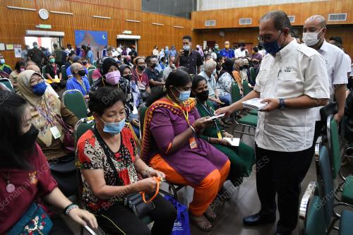 DATUK SERI WAN ROSDY WAN ISMAIL