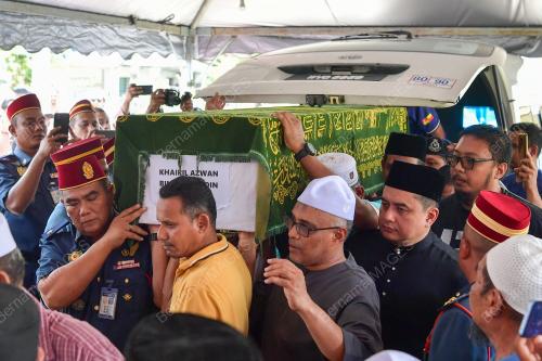 KHAIRIL AZWAN JAMALUDDIN