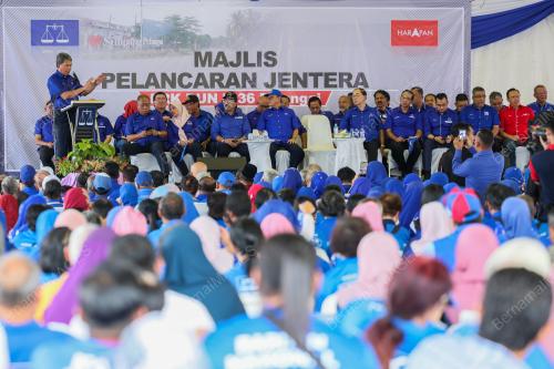 DATUK SERI MOHAMAD HASAN