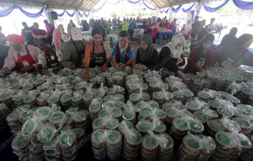 PROGRAM MASAK BUBUR LAMBUK PERPADUAN