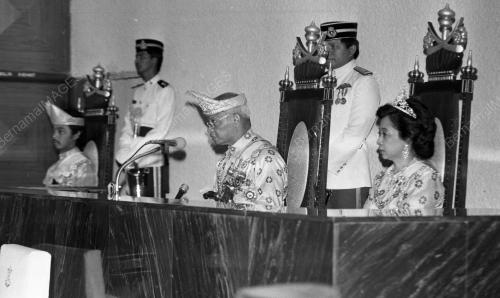 PH02_23052019_SULTAN_RASMI