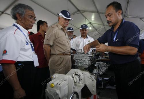 MOHD NAJIB ABDUL RAZAK