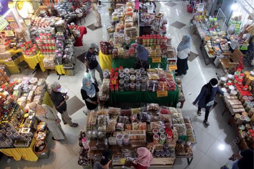 BISKUT DAN KEREPEK RAYA