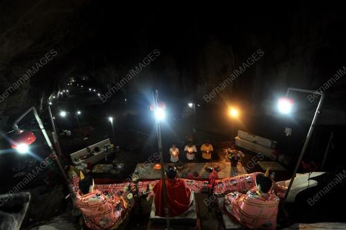 PH02_24052013_WESAK