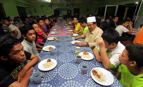 PH02_24072014_SAHUR