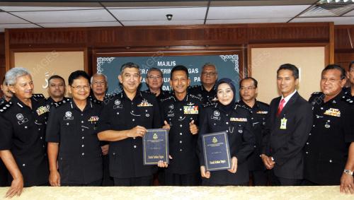 PH02_25052016_POLIS