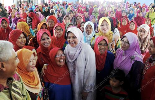 PH02_26012013_SHAHRIZAT
