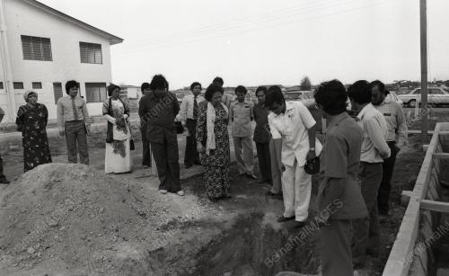 PH02_26012015_NAPSIAH_RUMAH_MURAH