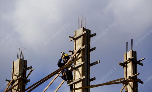 PH02_26032015_CUACA_PANAS