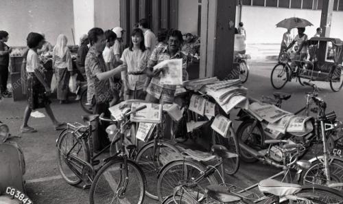 PENIAGA DI PASAR
