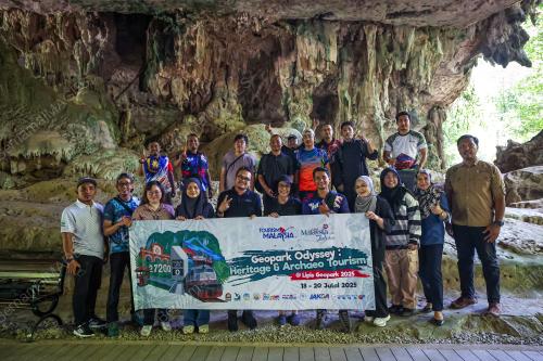 GUA KOTA GELANGGI