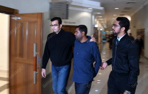 PH02_26092018_MAHKAMAH