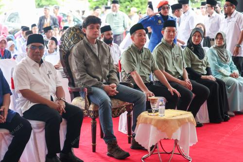 TENGKU HASANAL IBRAHIM ALAM SHAH