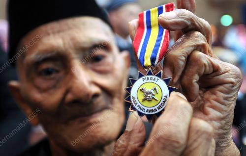 PH02_27082015_PAHLAWAN_1