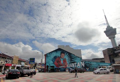 MURAL TUKANG KASUT
