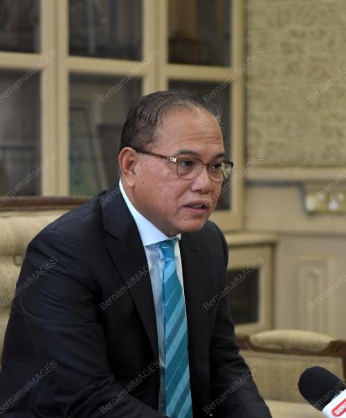 DATUK SERI WAN ROSDY WAN ISMAIL