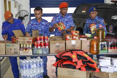 APM PAHANG SEDIAKAN RUANG ORANG RAMAI SUMBANG BANTUAN BANJIR