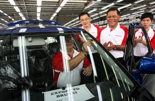 KERETA SUZUKI SWIFT