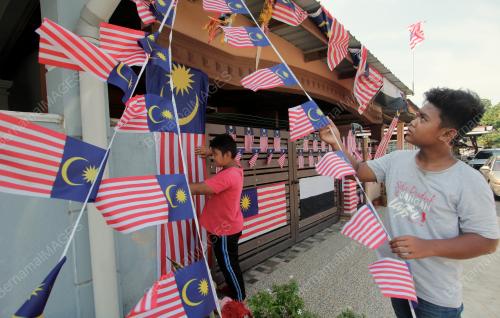 MOHD FARISH HAZRIQ KHAIRUIZHAM