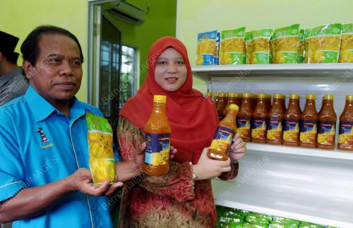PH02_30102013_NANGKA_MADU