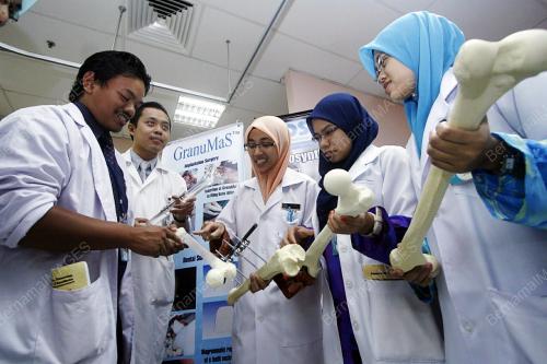 PELAJAR UIA