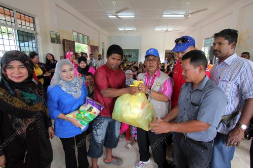 PH02_31012015_BANTUAN