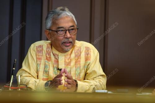 AL-SULTAN ABDULLAH RI'AYATUDDIN AL-MUSTAFA BILLAH SHAH