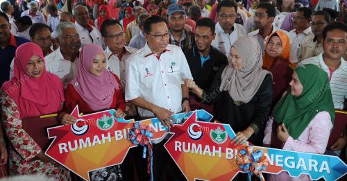 PH02_31102016_ISMAIL