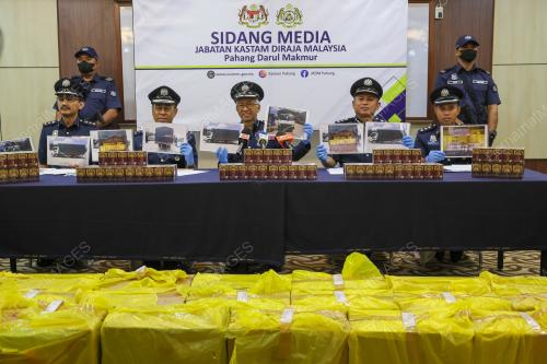 DATUK ZAZULI JOHAN