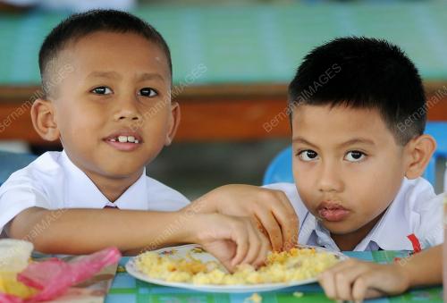 PH03_02012013_SEKOLAH