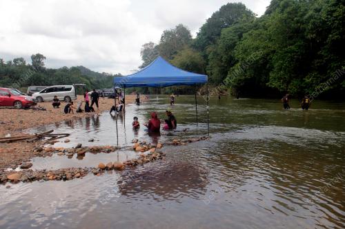 MANDI MANDA DI PASIR PUTERI