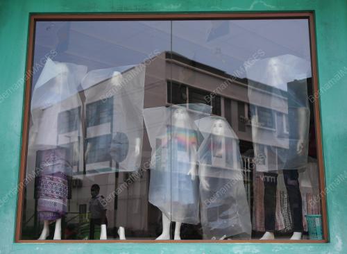 PELAKSANAAN SEKATAN PERGERAKAN PENUH