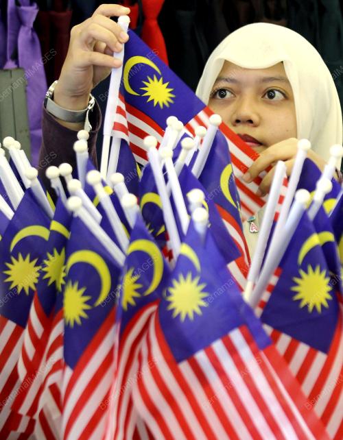 PH03_03082017_BENDERA