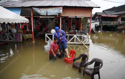 PH03_04012018_BANJIR