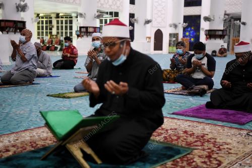 SOLAT HAJAT