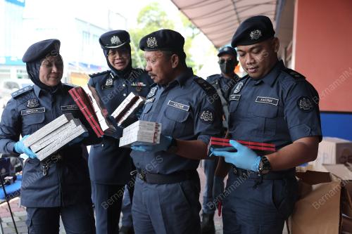 MOHD ASRI SEMAN