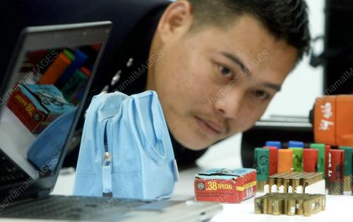 PELURU
