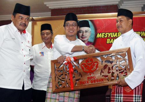 DATUK RAZALI IBRAHIM