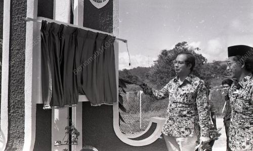 MOHD. NAJIB TUN ABDUL RAZAK