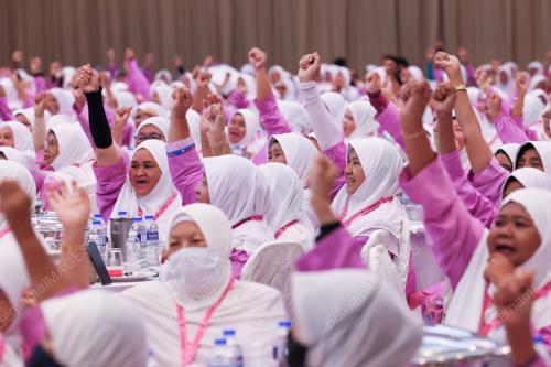 PROGRAM WANITA BANGKIT @ KPWKM