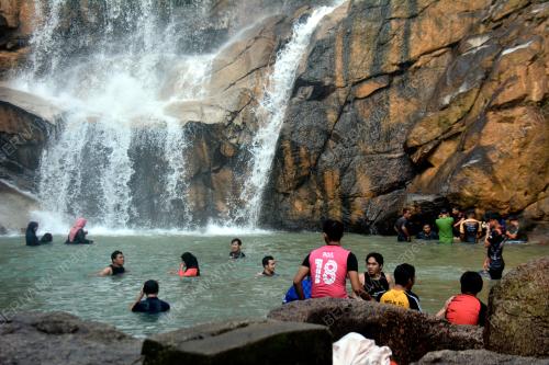 AIR TERJUN SUNGAI PANDAN