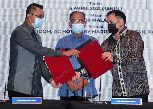 DATUK SERI WAN ROSDY WAN ISMAIL