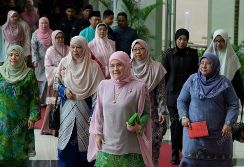 PH03_07112018_TENGKU_PUAN