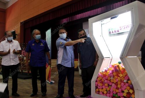 DATUK SERI ALEXENDER NANTA LINGGI