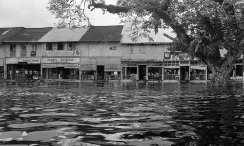 PH03_09032015_NAJIB_BANJIR